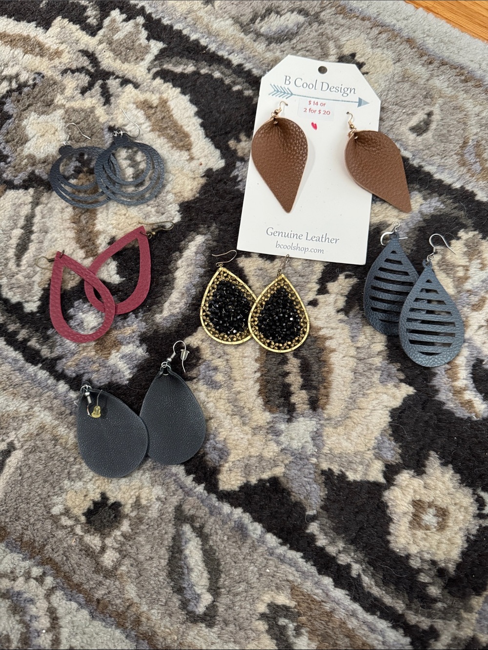 Bundle of 6 pairs of earrings